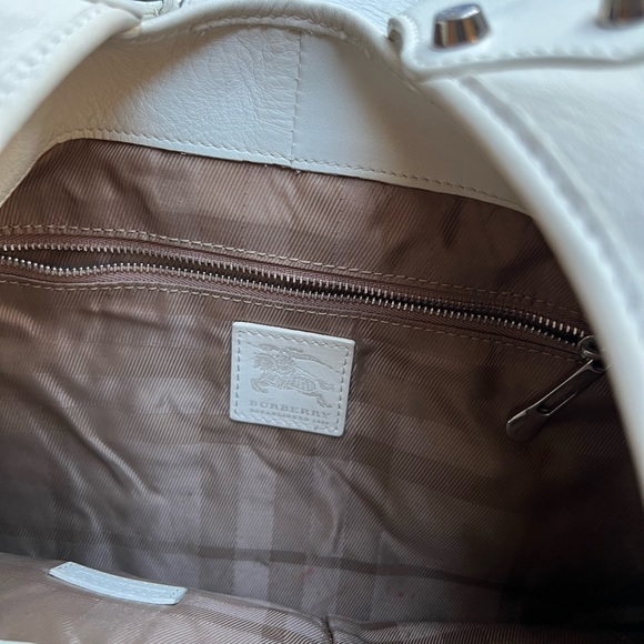 Burberry Hillgate White Leather Hobo Bag - Picture 9 of 15